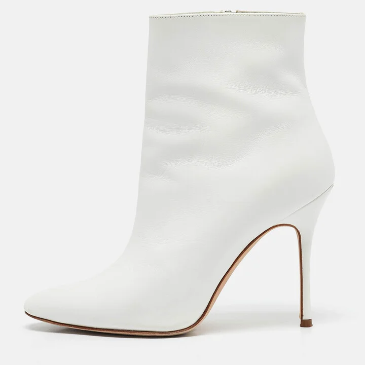 Manolo Blahnik White Leather Ankle Boots Size 36.5
