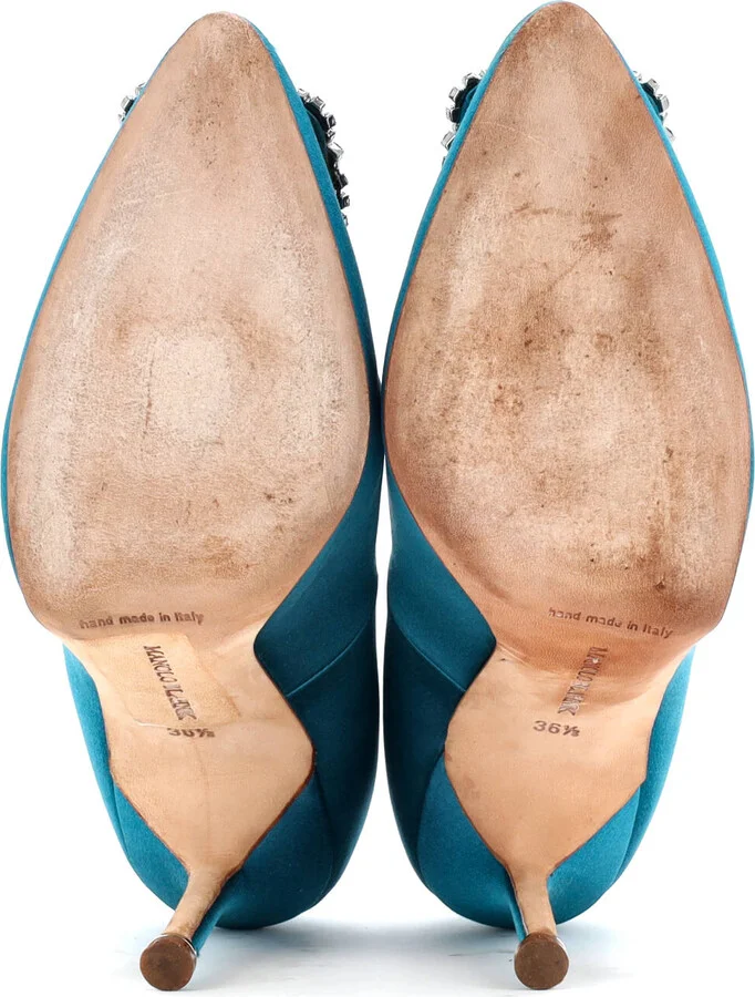 Manolo Blahnik Women's Hangisi Pumps Satin 90 - Image 4