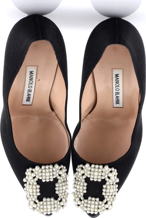 Manolo Blahnik Women's Hangisi Pumps Satin with Faux Pearls 105 - Image 2
