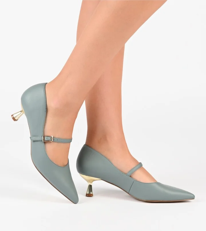 Manza Pointed Toe Pump - Wide Width - Image 7