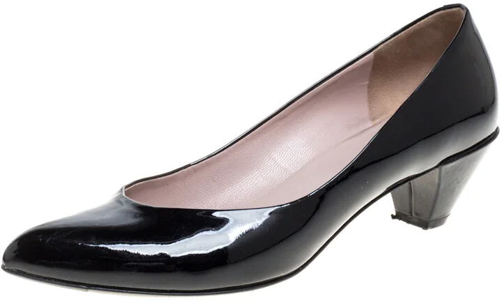 Marc by Marc Jacobs Black Patent Leather Pumps Size 37