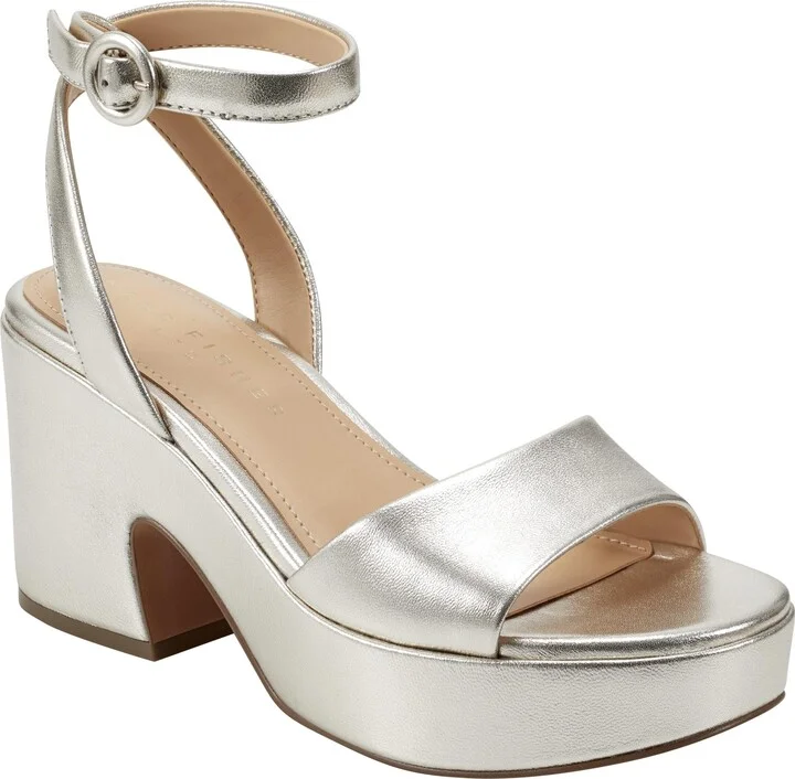 Marc Fisher LTD Women's Razza Heeled Sandal