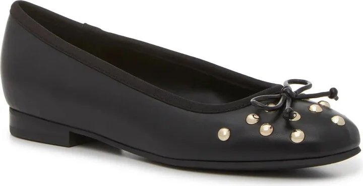 Marc Fisher Tempts Ballet Flat