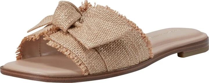 Marc Fisher Women's FINEYA Flat Sandal