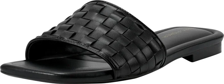 Marc Fisher Women's LECEE Flat Sandal