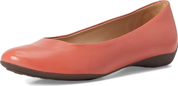 Marc Joseph New York Bedford ST Women's Shoes Coral Napa : 10.5 M, Leather/Rubber - Image 5
