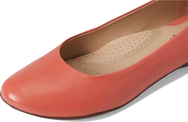 Marc Joseph New York Bedford ST Women's Shoes Coral Napa : 10.5 M, Leather/Rubber - Image 7
