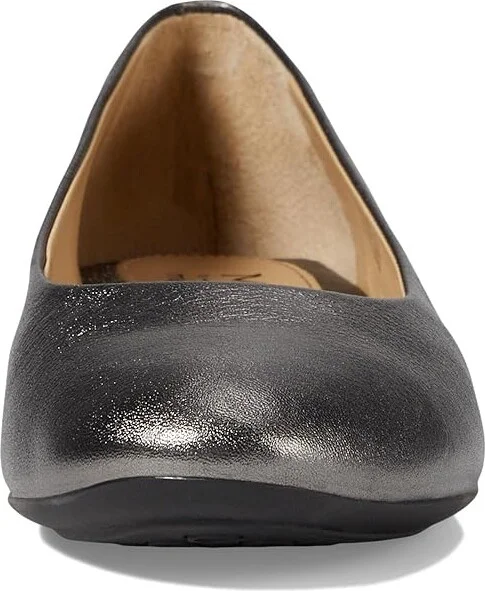 Marc Joseph New York Bedford ST Women's Shoes Pewter Metallic : 6.5 M, Leather/Rubber - Image 2