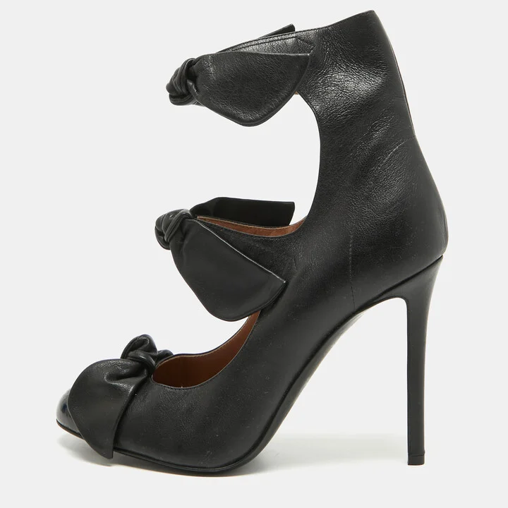 Marco de vincenzo Black Leather and Patent Cap Toe Triple Bow Pumps Size 39