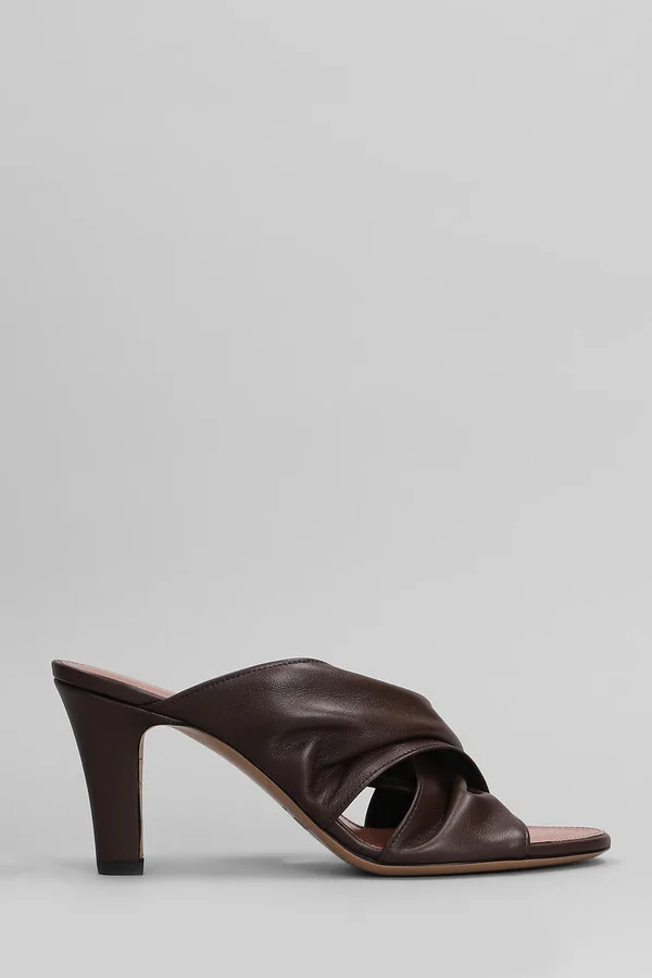 Maria Mule 75 Slipper-mule In Brown Leather