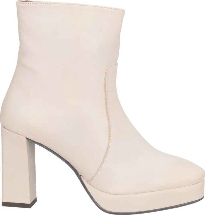 Marian Woman Ankle boots - Image 3