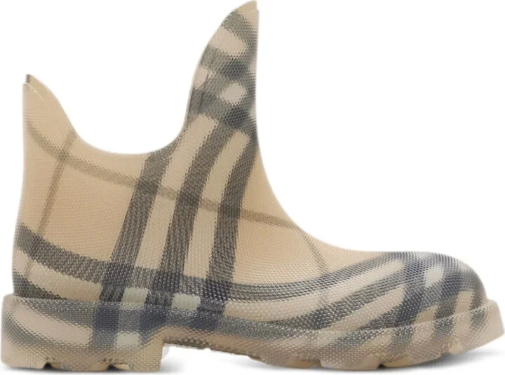 Marsh boots