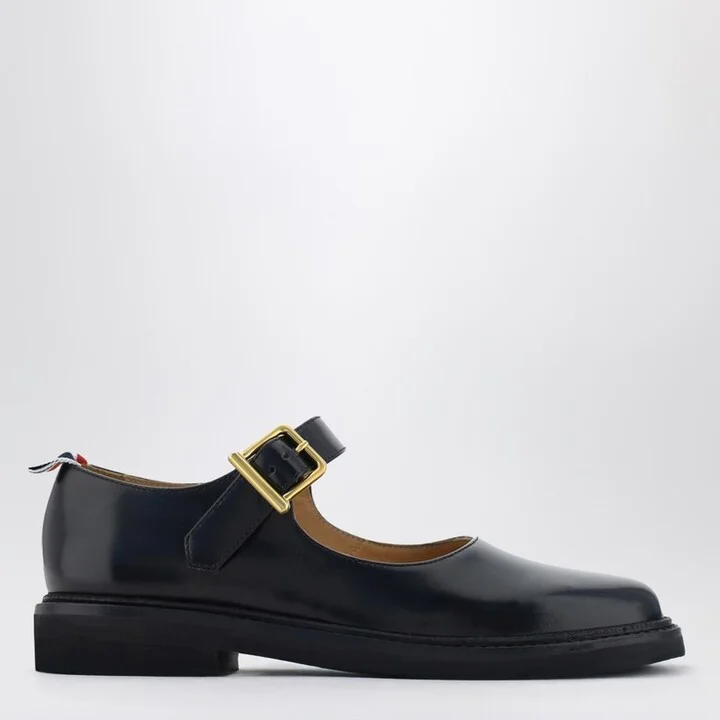 Mary Jane ballet shoes in shiny black leather