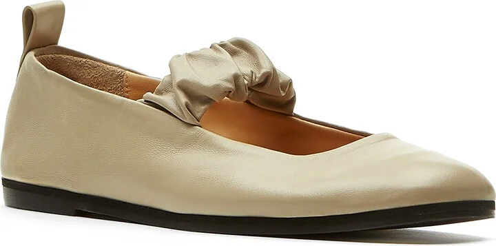 Mary Jane Flat