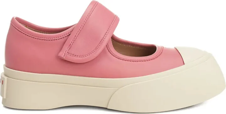 Mary Jane platform shoes