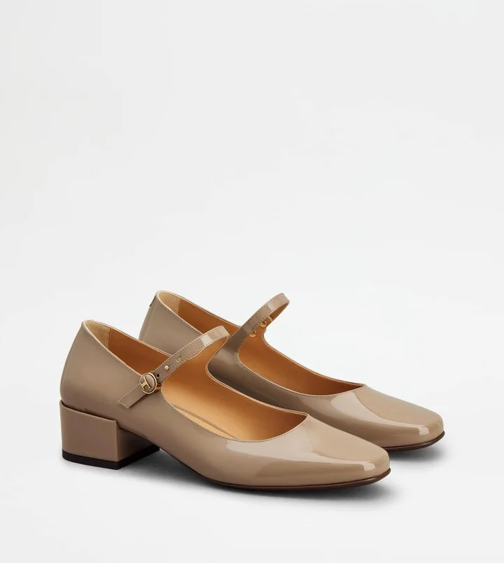 Mary Jane Pumps in Leather - Image 2