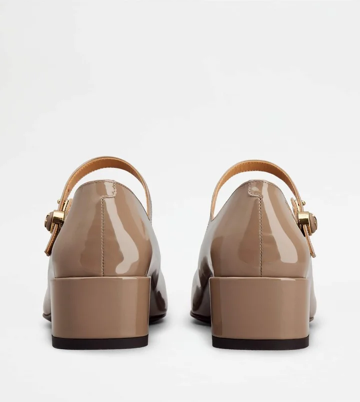 Mary Jane Pumps in Leather - Image 3