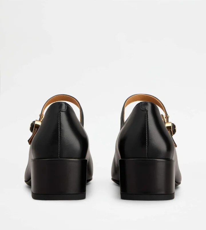 Mary Jane Pumps in Leather - Image 3