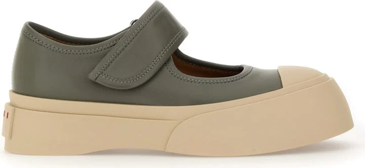 Mary Jane Sneaker