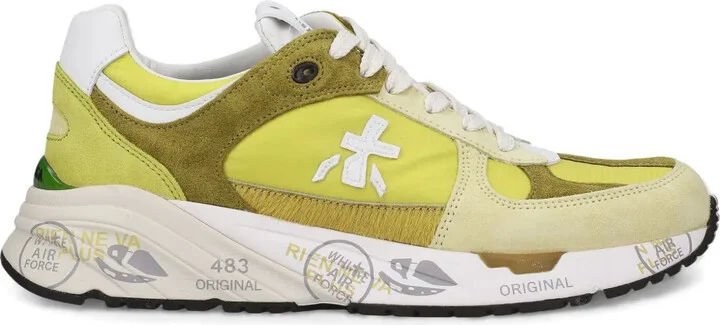 Mased sneakers