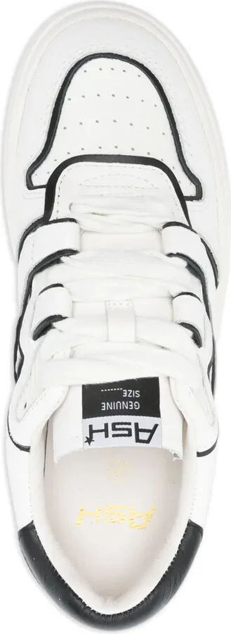 Match sneakers - Image 4
