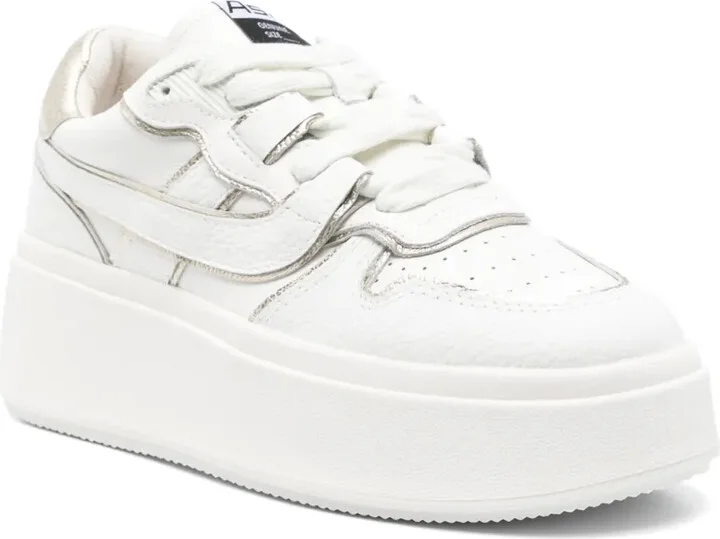 Match sneakers - Image 2