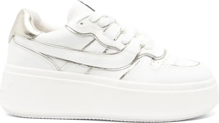 Match sneakers