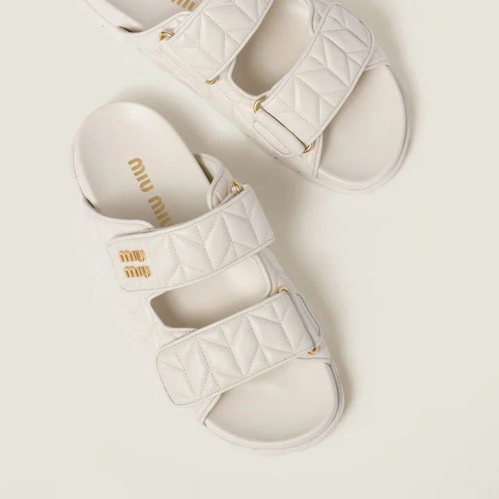 Matelassé nappa leather slides - Image 4