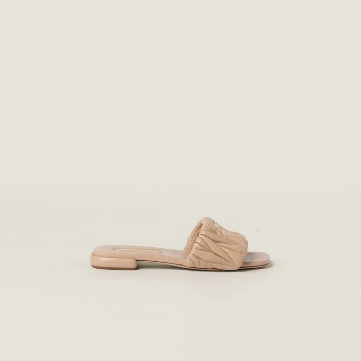 Matelassé nappa leather slides - Image 2