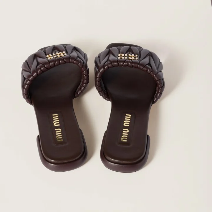 Matelassé nappa leather slides - Image 3