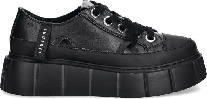 Matilda Low sneakers