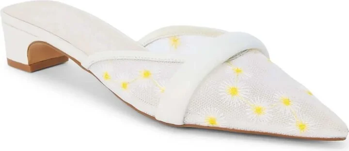 White Daisy Print