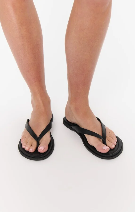 Matisse Leo Thong Sandal ~ Black - Image 4