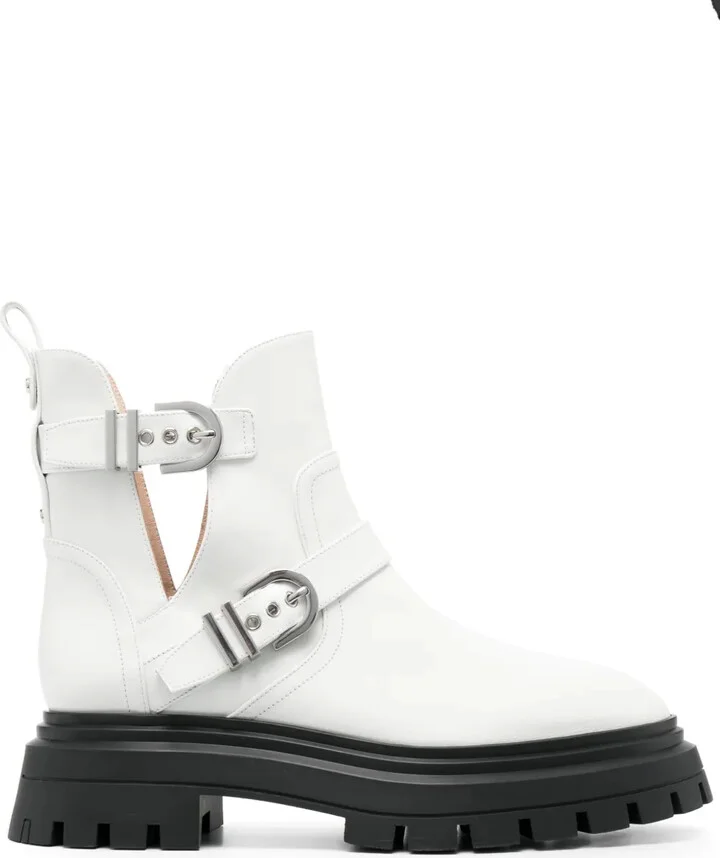 Maverick Bedford bucked leather boots