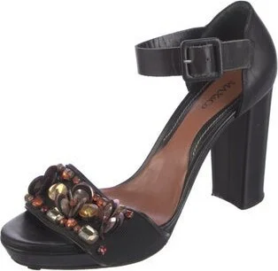 MAX&Co. - Image 2