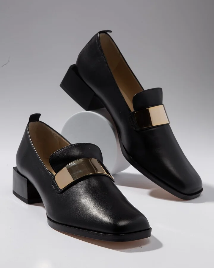 Max Embellished Leather Loafer - Image 3