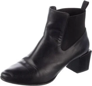 Max Mara - Image 2
