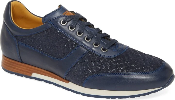 Maxim Sneaker