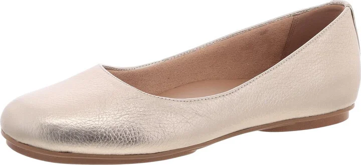 Maxwell Womens Faux Leather Round Toe Flats