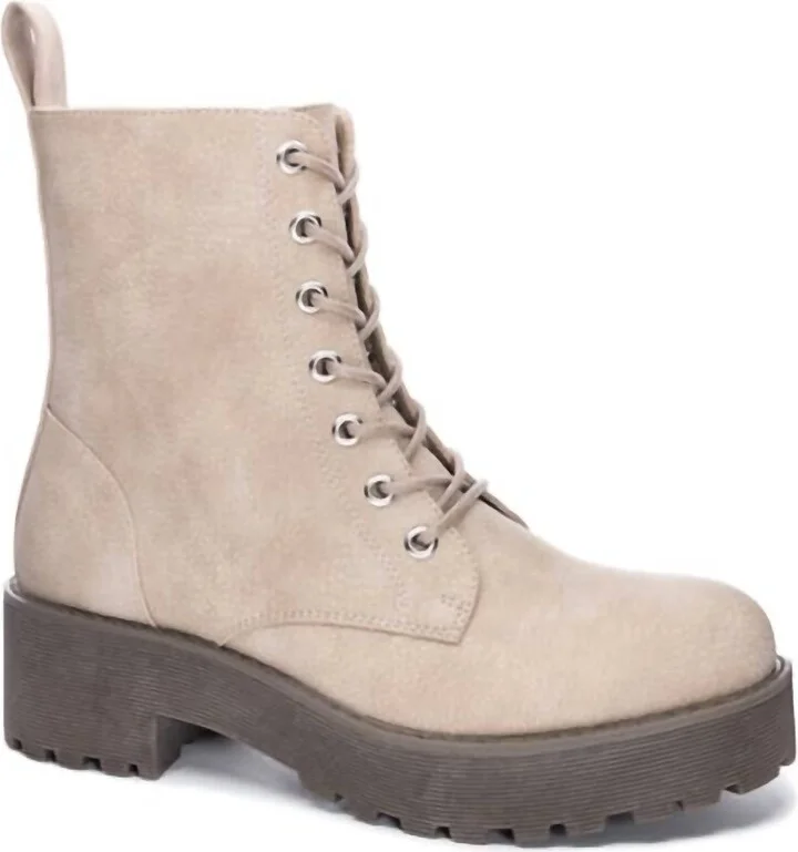 Mazzy Buck Boots In Natural