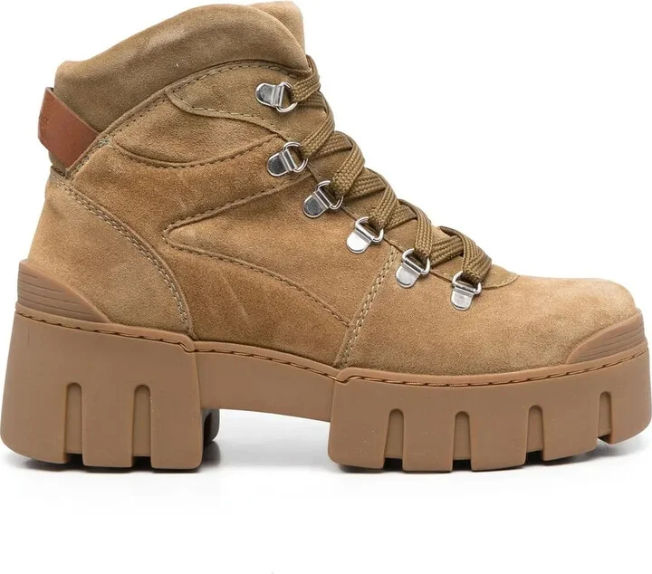 Mealie suede boots