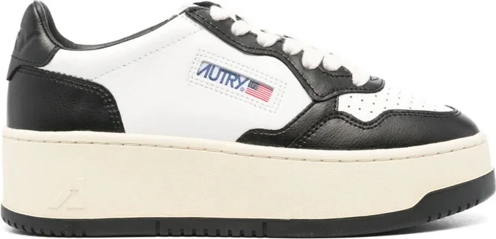 Medalis Sneakers With Raised Sole