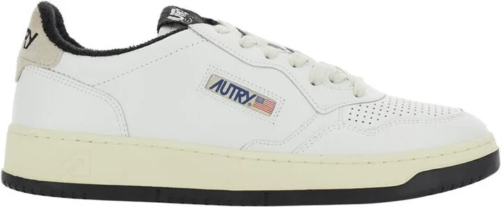 'Medalist' Black And White Low Top Sneakers With Embossed Logo On The Tongue In Grained Leather Man