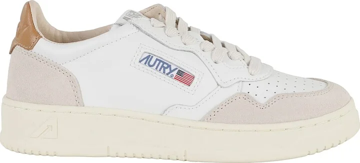 White Brnsug