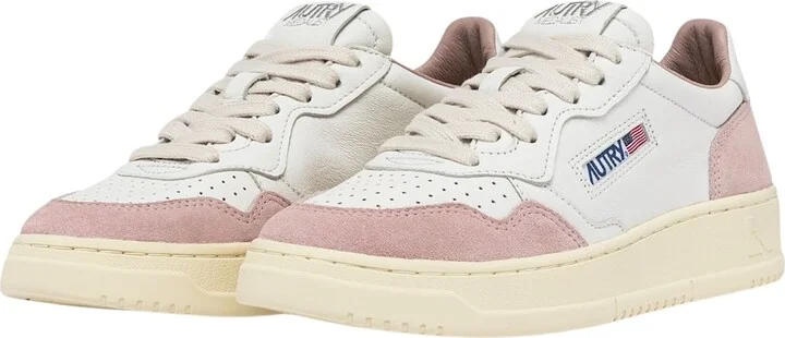Medalist Low Goat Suede Wht Powder - Image 2