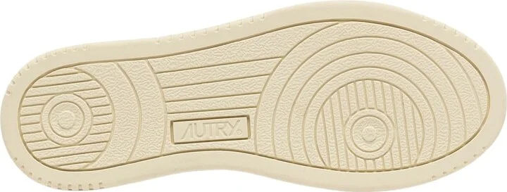 Medalist Low Goat Suede Wht Powder - Image 4