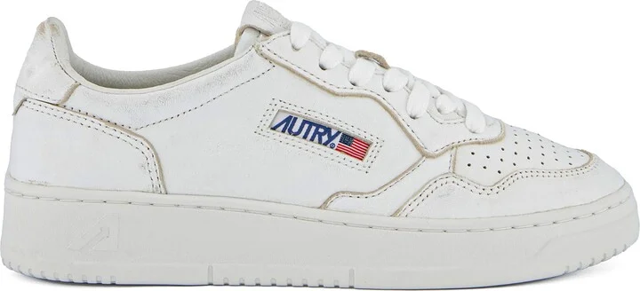 Medalist Low Sneaker - Image 3