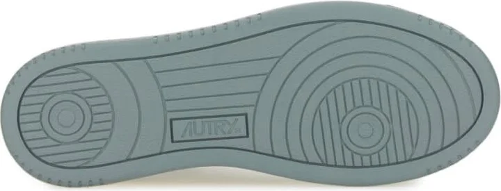 medalist Low Sneaker - Image 5