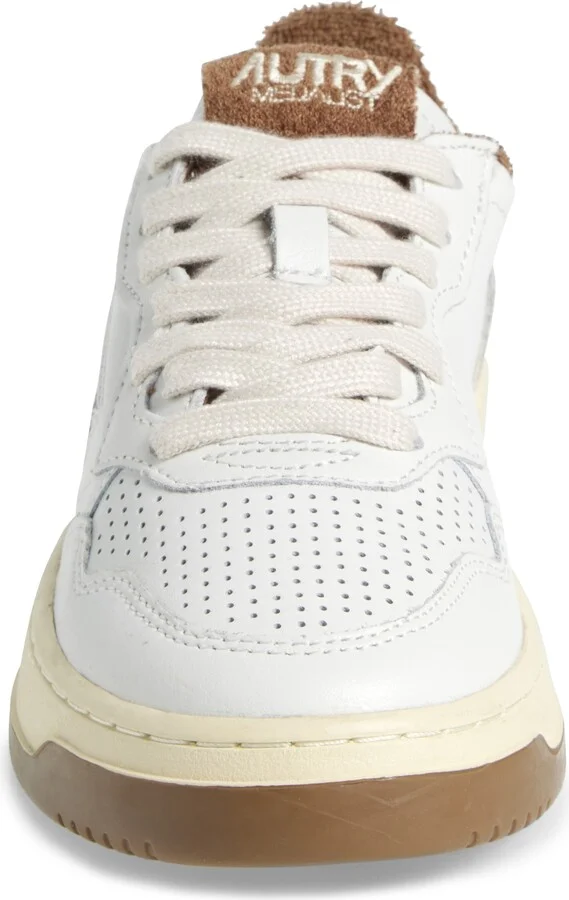 Medalist Low Sneaker - Image 4