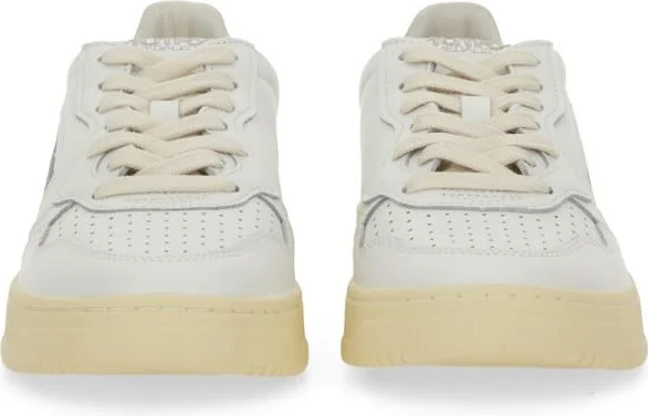 Medalist Low Sneaker - Image 4